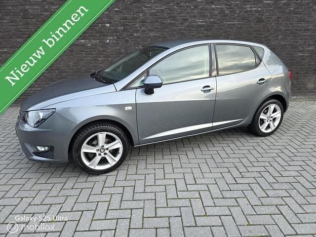 Grijs Gebruikt 2014 Seat Ibiza FR Hatchback | € 6.250 (Eerlijke prijs) - Afbeelding 1/4