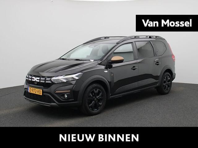 Zwart Gebruikt 2024 Dacia Jogger Extreme MPV | € 25.440 (Duur) - Afbeelding 1/4