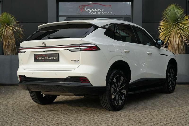 Nieuw MG HS Luxury 272 PK (200 kW) 2025 Wit SUV