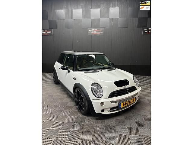 Wit Gebruikt 2004 Mini Cooper S Hatchback | € 3.750 (Eerlijke prijs) - Afbeelding 1/4