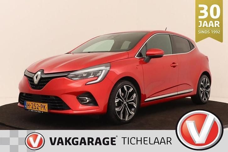 Rood Gebruikt 2020 Renault Clio V Intens Hatchback | € 14.999 (Eerlijke prijs) - Afbeelding 1/4
