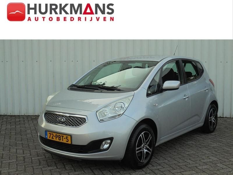 Grijs Gebruikt 2011 Kia Venga Hatchback | € 6.948 (Iets duurder) - Afbeelding 1/4