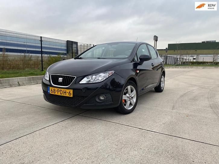 Zwart Gebruikt 2009 Seat Ibiza Hatchback | € 1.699 (Eerlijke prijs) - Afbeelding 1/4