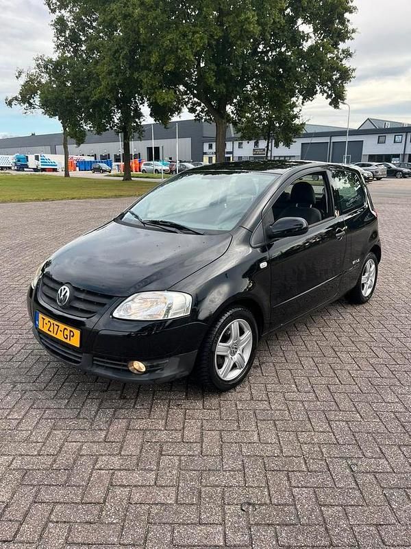 Gebruikt 2011 VW Fox Hatchback | € 2.499 (Eerlijke prijs) - Afbeelding 1/4