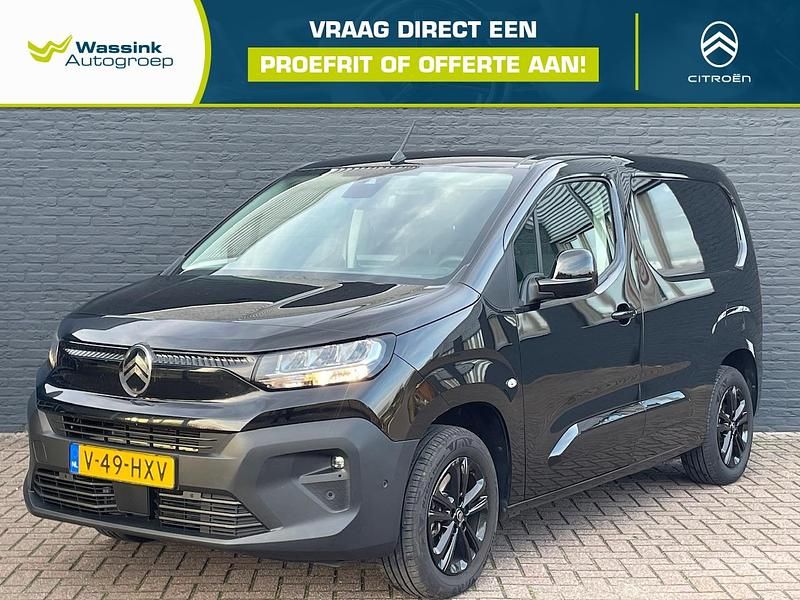 Zwart Occasion 2024 Citroën Berlingo Comfort MPV | € 22.195 (Eerlijke prijs) - Afbeelding 1/4