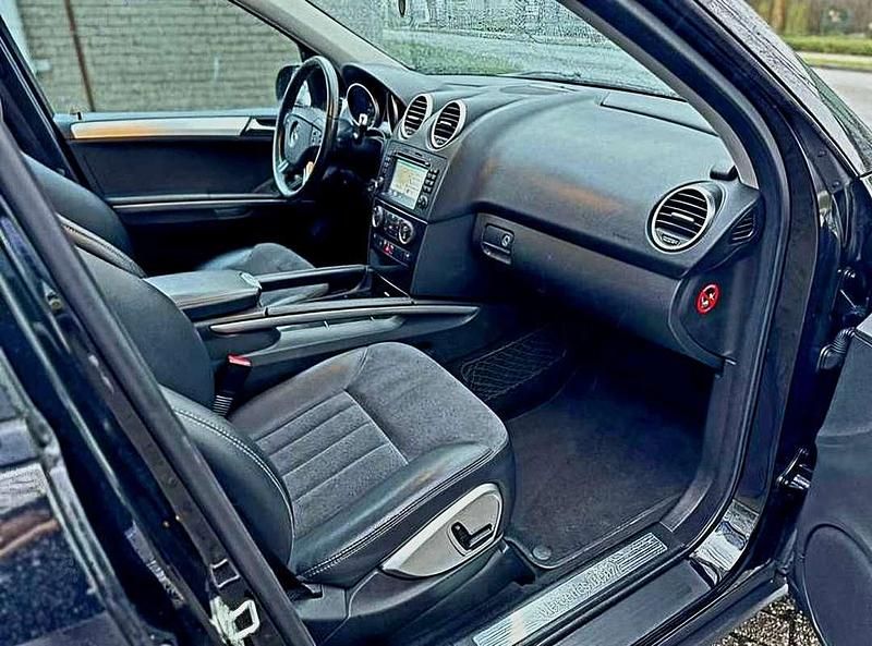 Occasion Mercedes ML350 272 PK (200 kW) 2006 Zwart SUV