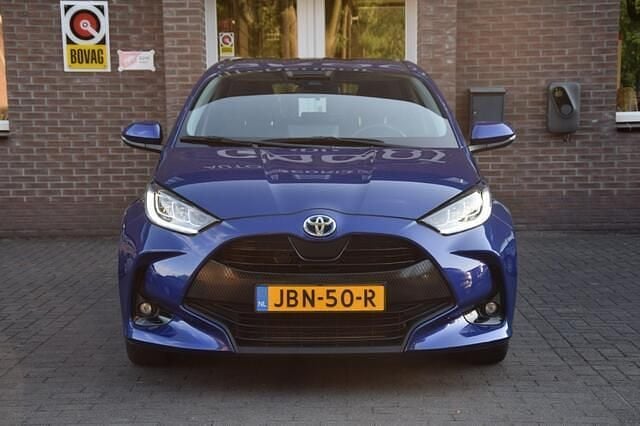 Occasion Toyota Yaris 93 PK (68 kW) 2022 Blauw Hatchback