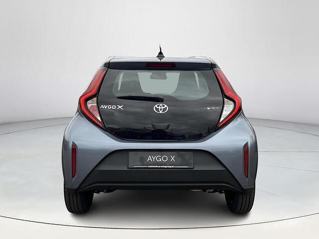 Nieuw Toyota Aygo X Play 116 PK (85 kW) 2025 Grijs SUV