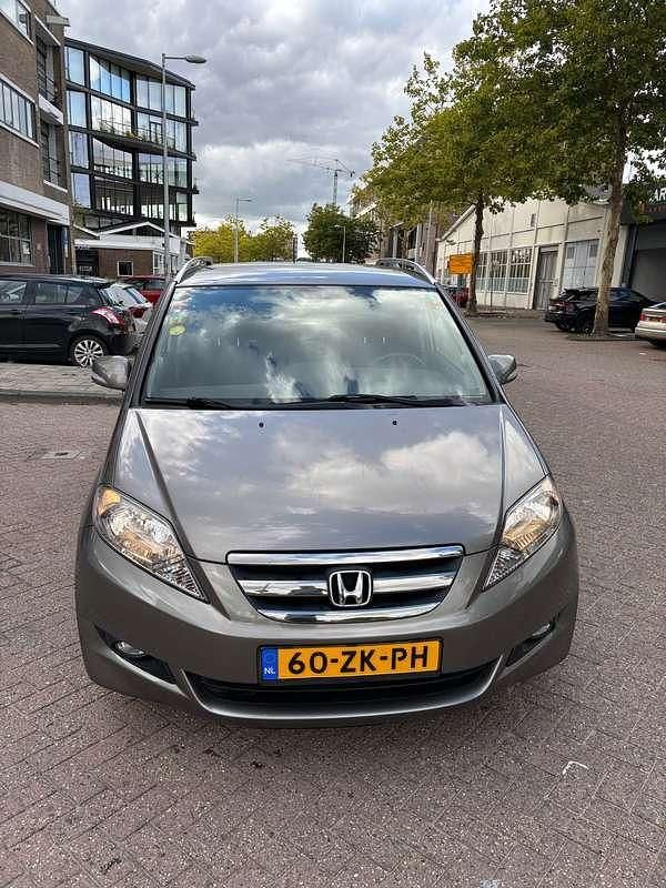 Grijs Gebruikt 2008 Honda FR-V Lifestyle MPV | € 4.995 (Eerlijke prijs) - Afbeelding 1/4