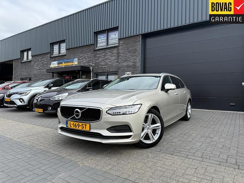 Bruin Gebruikt 2019 Volvo V90 Momentum Stationwagen | € 20.950 (Iets duurder) - Afbeelding 1/4