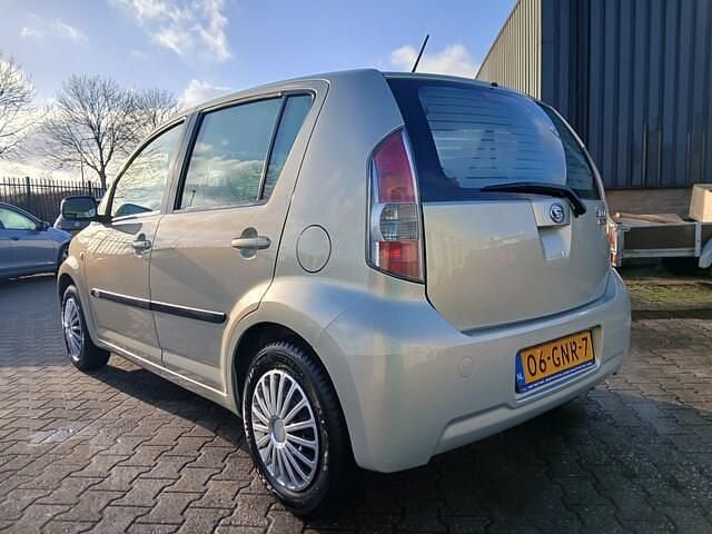 Occasion Daihatsu Sirion 91 PK (66 kW) 2008 Beige Hatchback