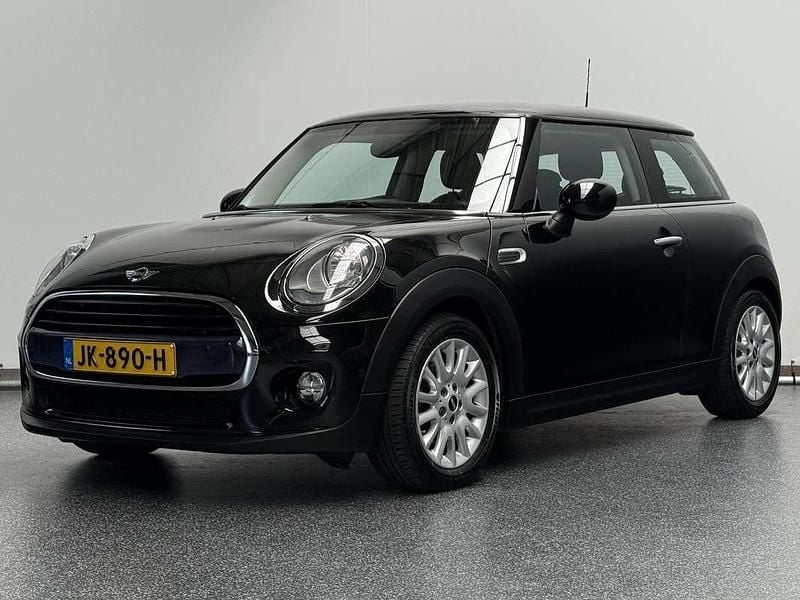 Zwart Gebruikt 2016 Mini Cooper Business Hatchback | € 11.950 (Super prijs) - Afbeelding 1/4