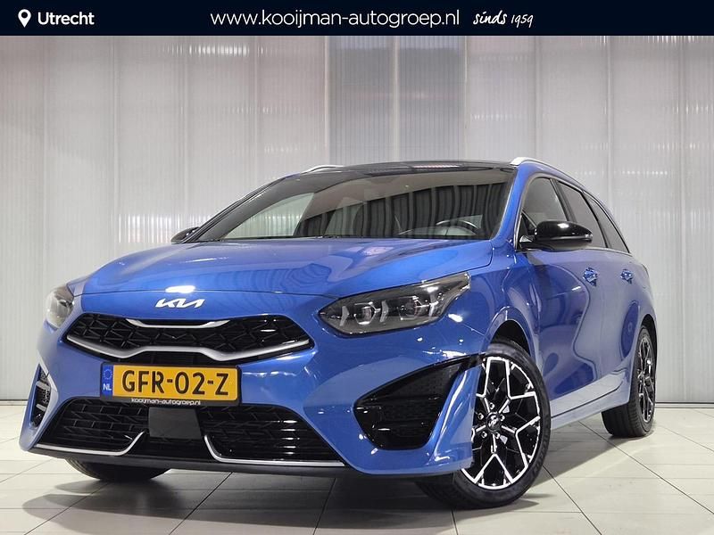 Blauw Occasion 2024 Kia Ceed Sportswagon GT-Line Stationwagen | € 31.799 (Duur) - Afbeelding 1/4