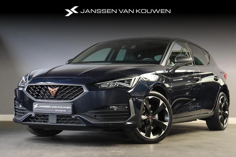Blauw Gebruikt 2022 Cupra Leon VZ Hatchback | € 27.395 (Eerlijke prijs) - Afbeelding 1/4
