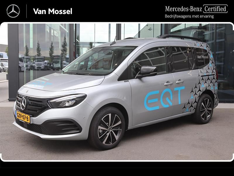 Zilver Nieuw 2025 Mercedes EQT200 MPV | € 39.945 - Afbeelding 1/4
