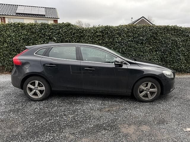 Occasion Volvo V40 Momentum 150 PK (110 kW) 2013 Zwart Hatchback
