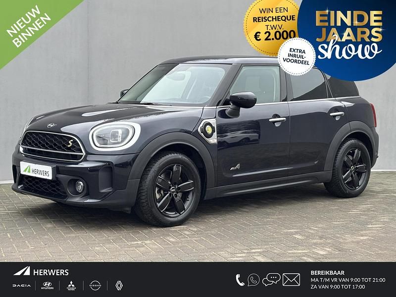 Zwart (metallic) Occasion 2023 Mini Cooper S Countryman Essential SUV | € 33.435 (Goede deal) - Afbeelding 1/4