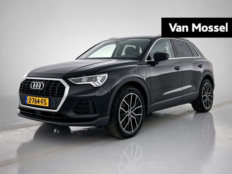 Zwart Gebruikt 2021 Audi Q3 Sport SUV | € 32.900 (Eerlijke prijs) - Afbeelding 1/4