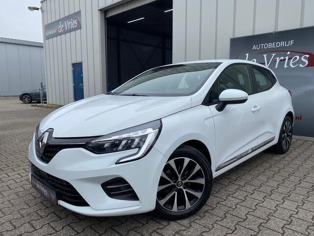 Wit Gebruikt 2021 Renault Clio V Life Hatchback | € 12.900 (Eerlijke prijs) - Afbeelding 1/4