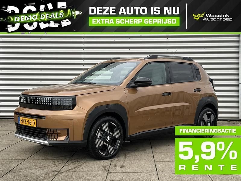 Bruin Gebruikt 2025 Fiat Grande Panda La Prima Hatchback | € 22.666 (Goede deal) - Afbeelding 1/3