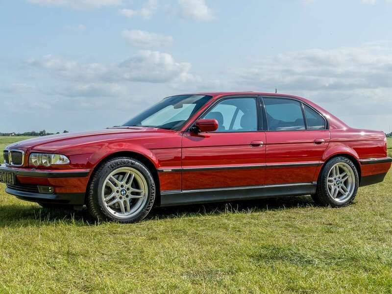 Rood Gebruikt 2000 BMW 750 Sedan | € 27.500 - Afbeelding 1/4