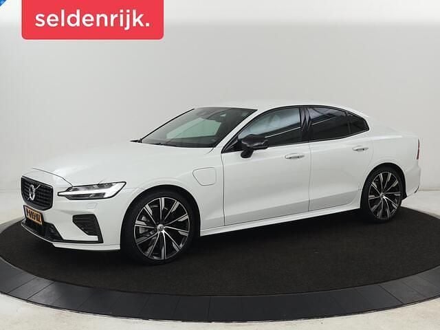 Wit Occasion 2022 Volvo S60 R-Design Sedan | € 24.900 (Super prijs) - Afbeelding 1/4