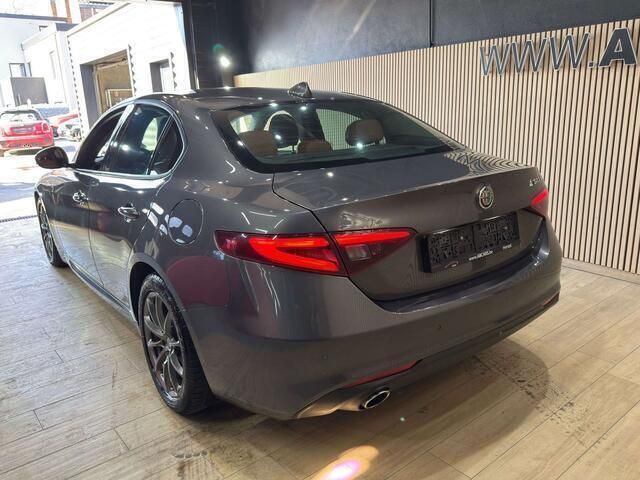Occasion Alfa Romeo Giulia 136 PK (100 kW) 2018 Grijs Sedan