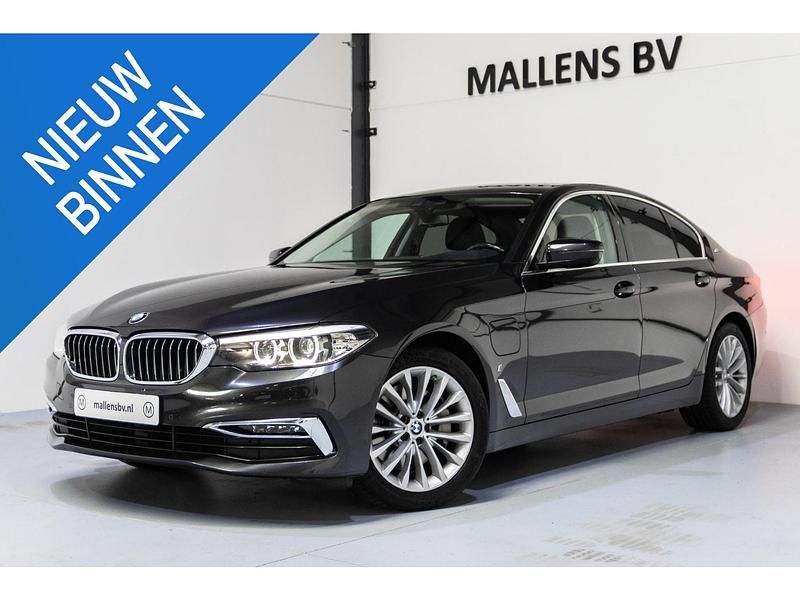 Grijs Gebruikt 2019 BMW 530 Executive Sedan | € 22.950 (Goede deal) - Afbeelding 1/4