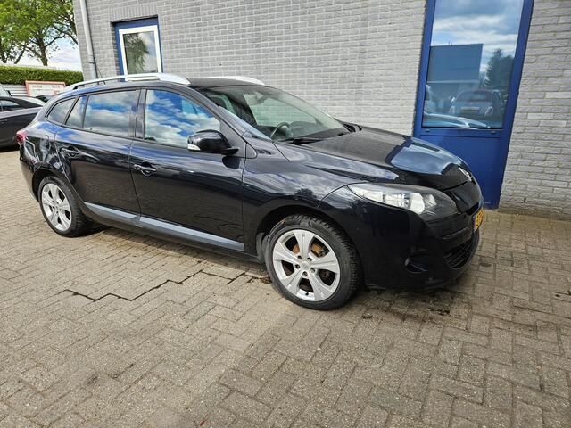 Zwart, metallic lak Gebruikt 2011 Renault Mégane GrandTour Stationwagen | € 1.195 - Afbeelding 1/4