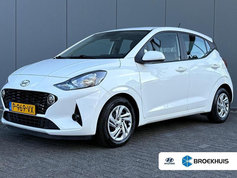 Wit Occasion 2022 Hyundai i10 Comfort Hatchback | € 15.400 (Eerlijke prijs) - Afbeelding 1/4