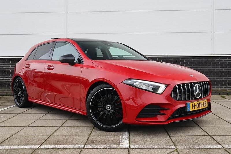 Occasion Mercedes A250 Premium Plus 2018 Rood Hatchback