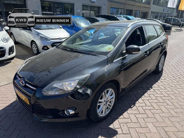 Zwart Gebruikt 2013 Ford Focus Titanium Stationwagen | € 1.950 (Super prijs) - Afbeelding 1/4
