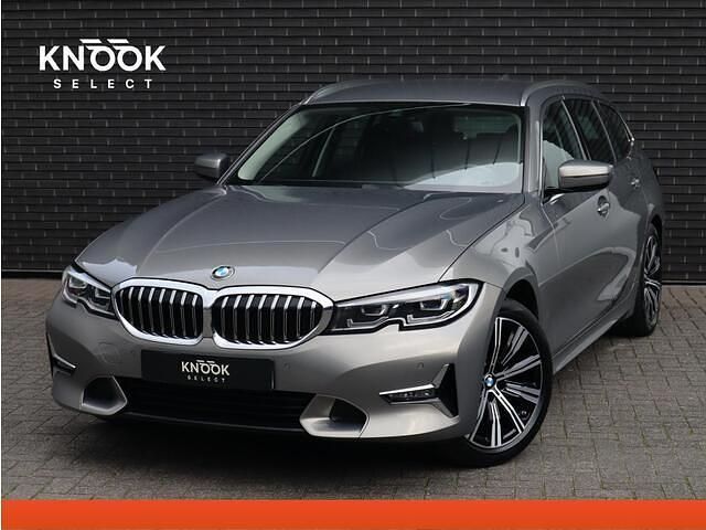 Occasion BMW 318 Luxury Line 156 PK (114 kW) 2022 Grijs Stationwagen