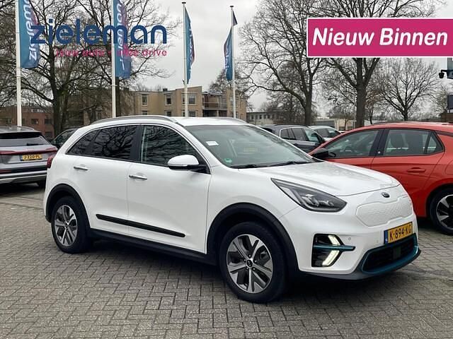 Wit Occasion 2020 Kia e-Niro SUV | € 15.845 (Super prijs) - Afbeelding 1/2