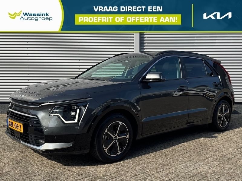 Grijs, metallic lak Gebruikt 2024 Kia Niro SUV | € 33.735 (Goede deal) - Afbeelding 1/4