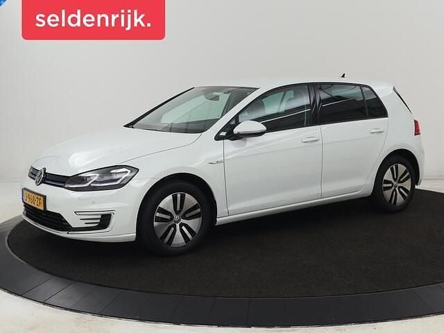 Wit Occasion 2020 VW e-Golf Hatchback | € 12.400 (Super prijs) - Afbeelding 1/4