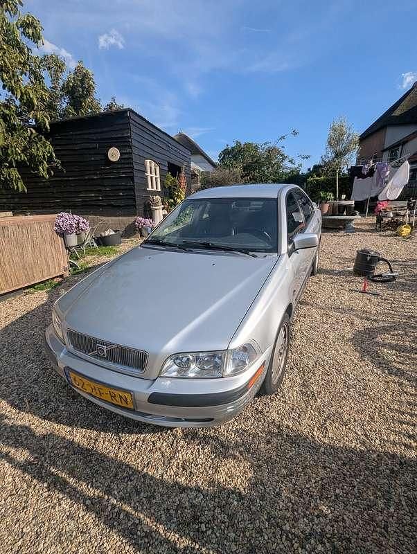 Gebruikt 2001 Volvo S40 Sedan | € 1.200 (Goede deal) - Afbeelding 1/4