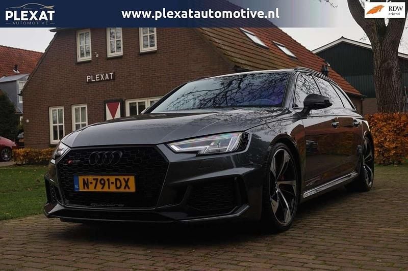 Occasion Audi RS4 Comfort 451 PK (331 kW) 2018 Grijs (metallic) Stationwagen