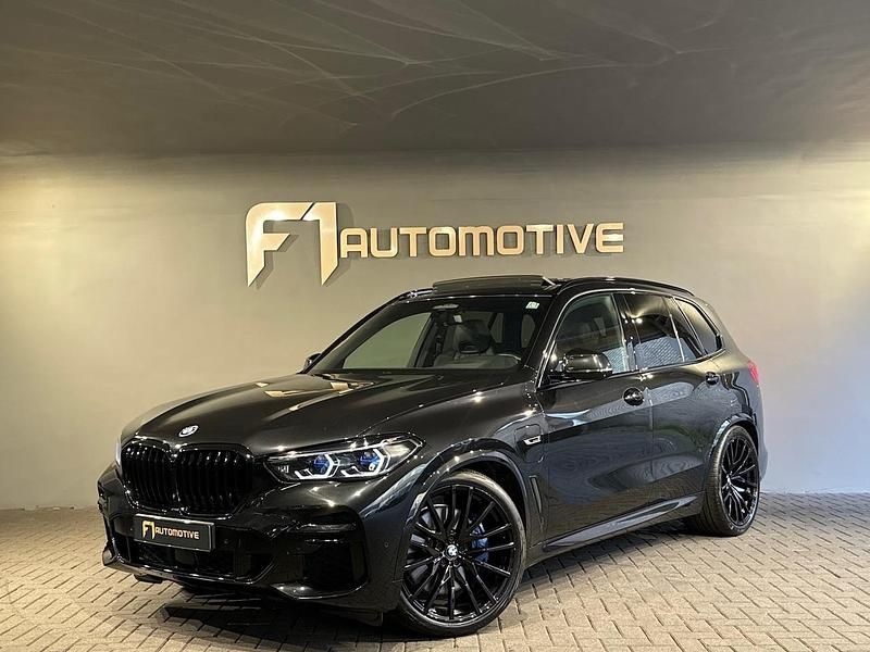 Zwart Gebruikt 2022 BMW X5 M Sport SUV | € 71.890 (Duur) - Afbeelding 1/3