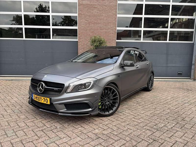 Grijs Gebruikt 2013 Mercedes A45 AMG AMG Stationwagen | € 23.950 (Duur) - Afbeelding 1/4