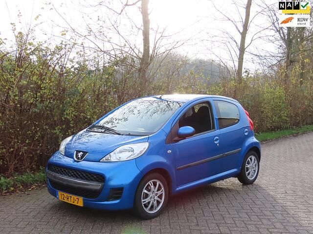 Blauw Gebruikt 2011 Peugeot 107 Hatchback | € 6.450 (Eerlijke prijs) - Afbeelding 1/4