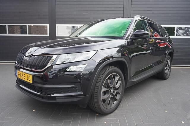 Zwart Gebruikt 2019 Skoda Kodiaq Ambition SUV | € 25.900 (Goede deal) - Afbeelding 1/4