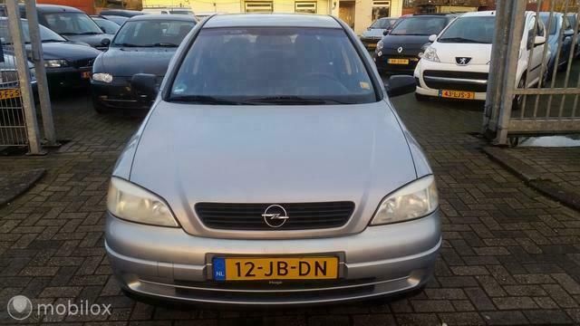 Occasion Opel Astra Edition 147 PK (108 kW) 2002 Grijs Sedan