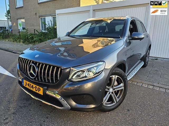 Zwart Gebruikt 2016 Mercedes GLC220 Ambition SUV | € 19.499 (Eerlijke prijs) - Afbeelding 1/4