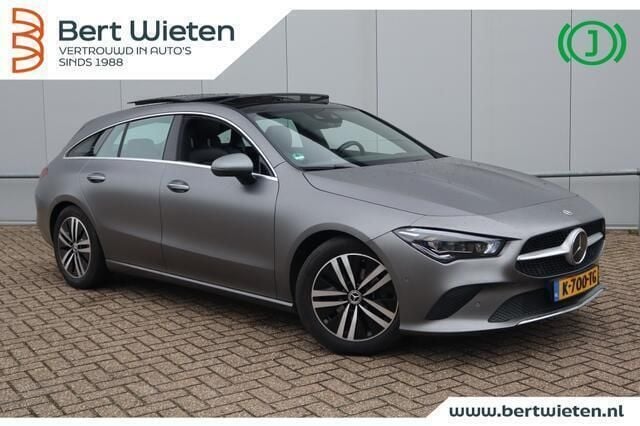 Grijs Gebruikt 2021 Mercedes CLA180 Luxury Sedan | € 27.440 (Eerlijke prijs) - Afbeelding 1/3