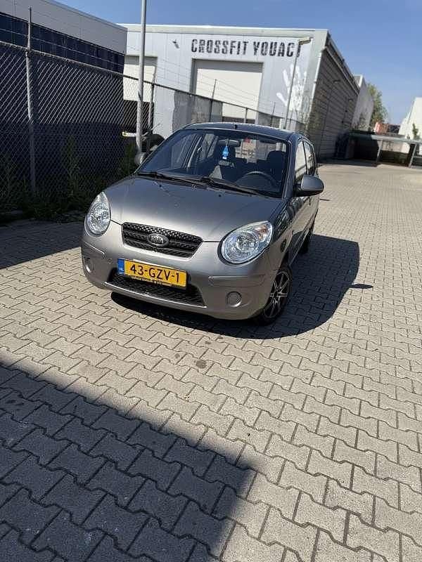 Grijs Occasion 2008 Kia Picanto Hatchback | € 750 (Super prijs) - Afbeelding 1/4