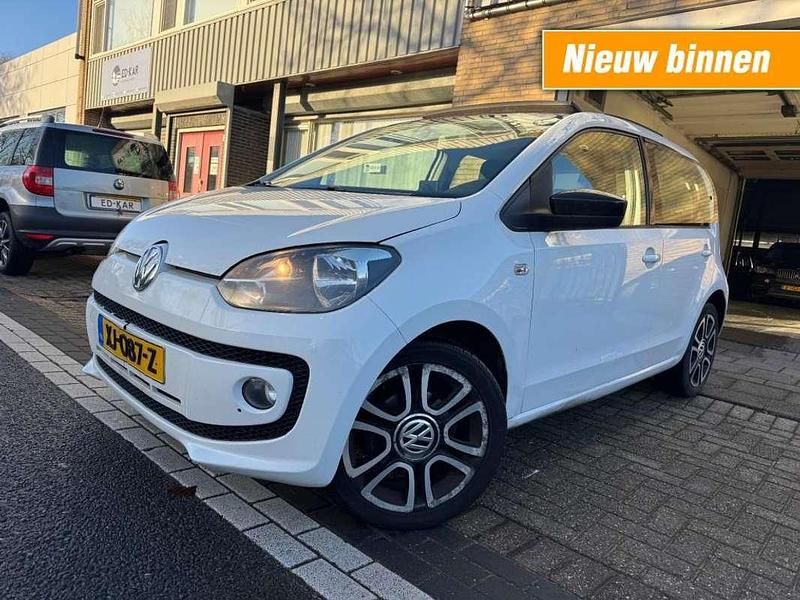 Wit Gebruikt 2014 VW up! Groove Hatchback | € 5.495 (Super prijs) - Afbeelding 1/4