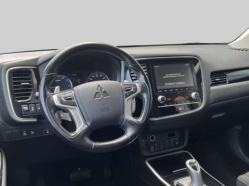Occasion Mitsubishi Outlander P-HEV 224 PK (164 kW) 2020 Wit metallic SUV