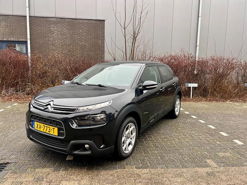 Zwart Occasion 2019 Citroën C4 Cactus Feel Hatchback | € 9.450 (Eerlijke prijs) - Afbeelding 1/4
