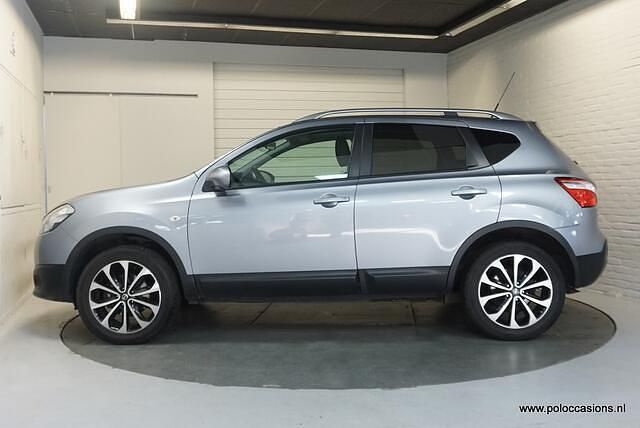 Grijs Gebruikt 2012 Nissan Qashqai Tekna SUV | € 8.400 (Goede deal) - Afbeelding 1/4